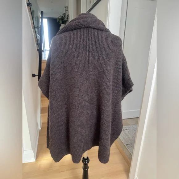 ZARA NWT Oversized Knit Cape Sweater Coat w/ Attached Scarf Brown Size S - Picture 3 of 7